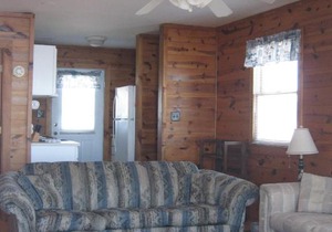 Virginia Landing Camping Resort Cabin 19