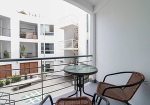 w* | Spacious 3BR with Balcony in Barranco