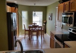 Walk to Lake Sumter Landing! Golf cart included!