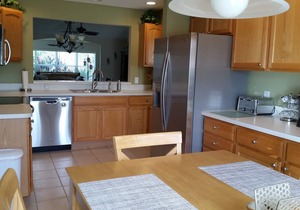 Walk to Lake Sumter Landing! Golf cart included!