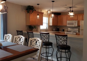 Walk to Lake Sumter Landing! Golf cart included!