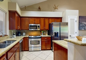 Walk to the Beach Mauna Lani Villa w/Outdoor Kitchen: Pool, Hot Tub & Gym