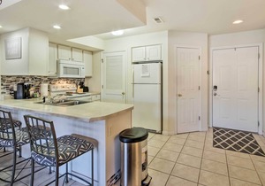 Waterfront Lake Ozark Condo with Boat Slip!
