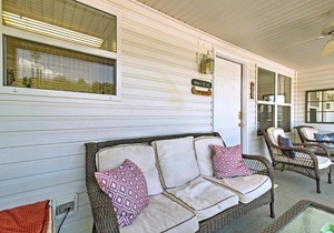 Waterfront Lake Ozark Condo with Balcony and Pool