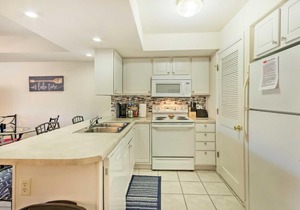 Waterfront Lake Ozark Condo with Boat Slip!