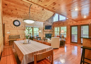 Waterfront Luxury at Watauga Lake!