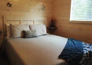 Waterfront Two Bedroom 15 on the #lake at Long Cove Resort