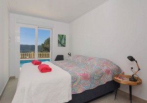 We Love Villas Spain- Villa Cara-Mull (8pp)