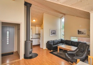 Welcome to this great vacation home in idyllic Liarvåg in Tysvær.