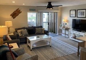 Well appointed 300 Ocean Mile town home... great amenities, beach-side locale!!