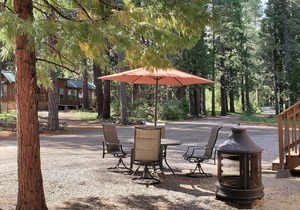 Western Cabin at Bigfoot Lodging Lassen
