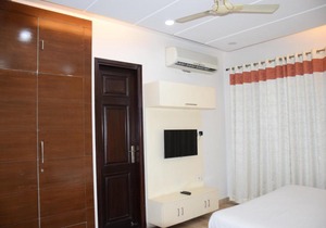 When In Gurgaon - Service Apartments, Near Medanta Medicity