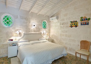 Whitgates Villa Barbados - Luxury 4 Bedroom Beach Front Villa - *Cook Included*