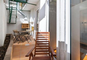 WHome | Great Location & Large Family Apartment w/Patio