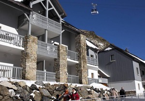 Wifi, 300m from ski slopes, fitness, swimming pool, terrace, tv, ski locker, 28m², Barèges/La Mongie