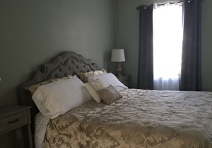 Williston Village INN- Suite r . for 4 people