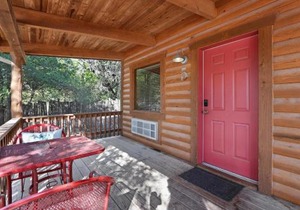Wimberley Log Cabins Resort and Suites- Unit 5