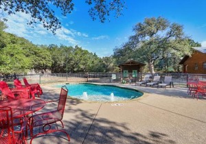 Wimberley Log Cabins Resort and Suites- Unit 5