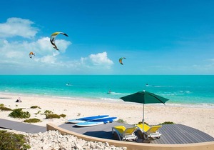 WINDHAVEN: Casual Caribbean Elegance - Right on the Beach