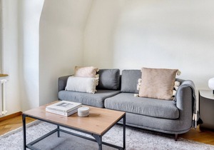 Wipkingen 3.5 Room w/ Storage & W/D, 2 mins to Mkt