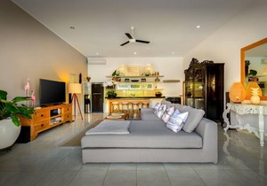 Wonderful 2BR Villa, Near The Beach, Seminyak! W/Private Swimming Pool!