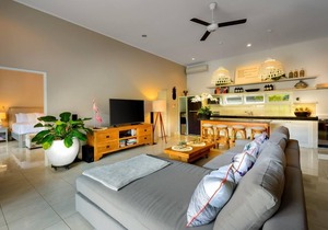 Wonderful 2BR Villa, Near The Beach, Seminyak! W/Private Swimming Pool!