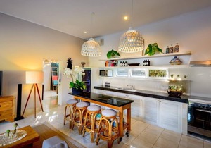 Wonderful 2BR Villa, Near The Beach, Seminyak! W/Private Swimming Pool!