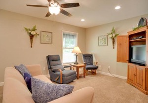 Wooded Gilbertsville Hideaway on Kentucky Lake!