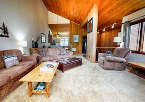 Woodlands #25 condo