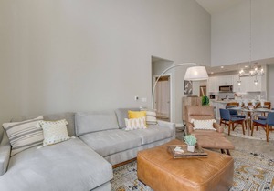 Wowie! This Resort Style Penthouse is it! 30 night Min