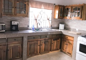 YD Rooftop Lounge ocean view salt water pool with mountain view large 2bdrm