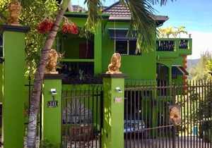 YD Rooftop Lounge ocean view salt water pool with mountain view large 2bdrm