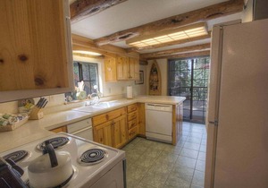 Zephyr Cabin, Private Beach (NVH0581)