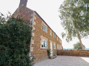 Manor Farm | Hook Norton