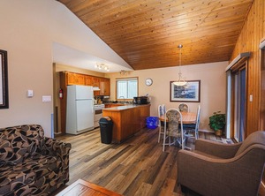 Mountain Chalet | Jasper East