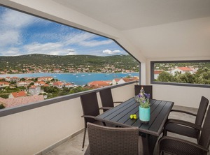 Apt Terrace Min Beach | Vinisce