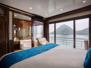 Alisa Cruise | Ha Long