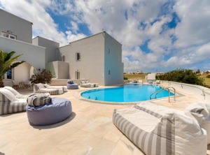 Santorini | Monolithos