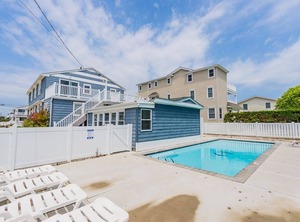 E St Avalon | Avalon