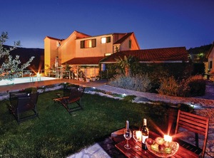 Accommodation | Srinjine