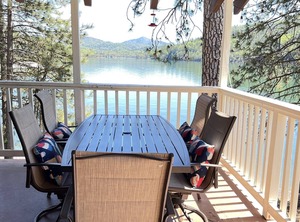 Lakefront Retreat | Lakehead