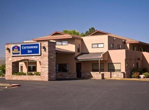 Cottonwood Inn | Cottonwood