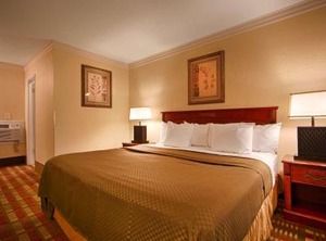 Garden Villa Inn | Roseburg