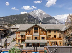 Brewster Mountain Lodge | Banff
