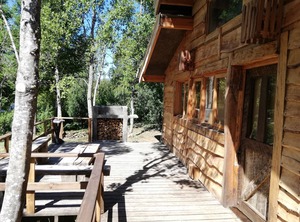 Cabaña Rústica Maravillosa Con Troncos Nativos Orilla Río Trancura | Pucon