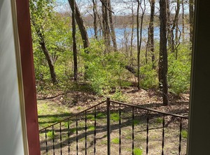 Cottage Lakefront Cottages Beach Boats | Three Rivers