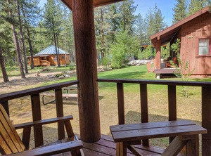 Cedar At The Inn Mazama | Mazama