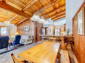 Chateau Sans | Mammoth Lakes