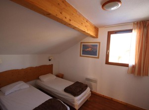 Le Dévoluy Pièce Personnes | Saint-Etienne-en-Devoluy