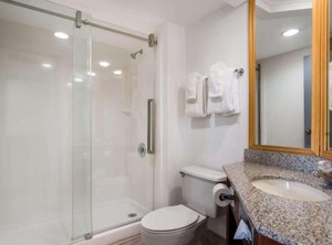 Clarion Inn Suites Airport | Grand Rapids